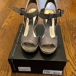 Steven by Steve Madden Charcoal Gray Platform Heels